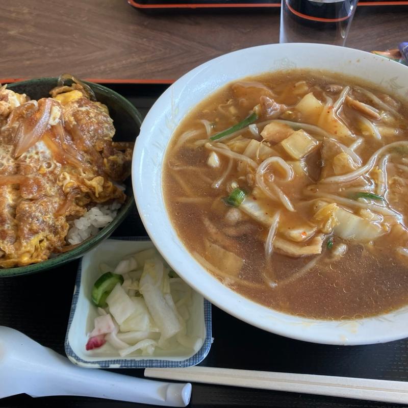 スタミナラーメン+カツ丼(喜楽亭食堂 )