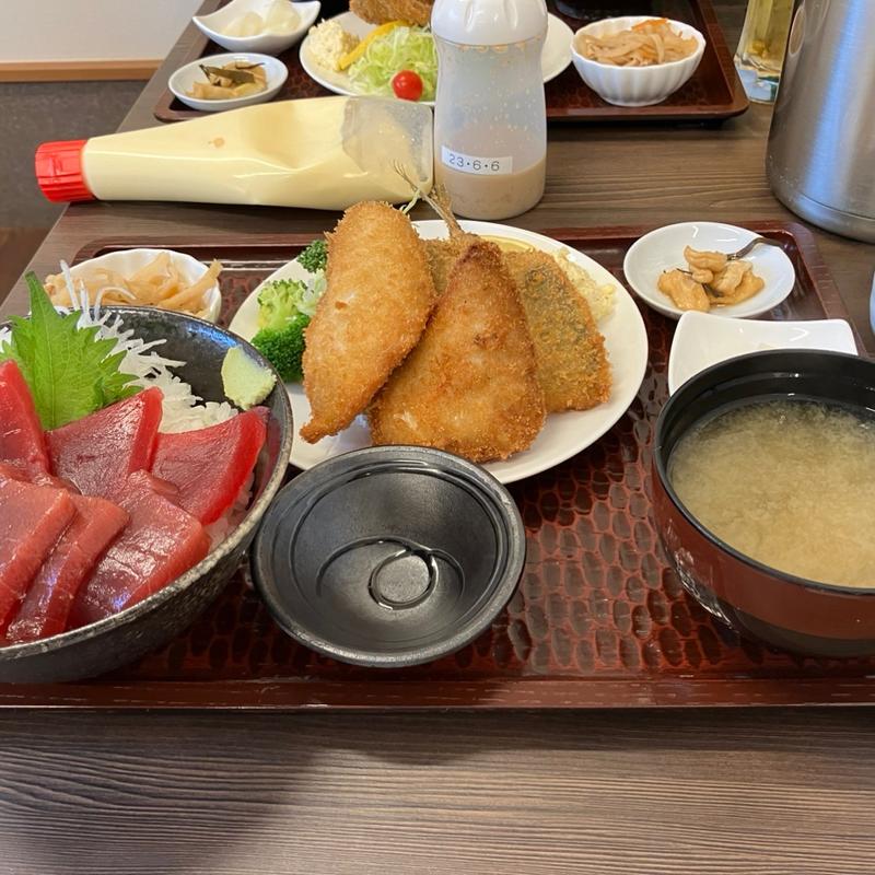 みさきまぐろきっぷ定食(海の幸 畑の恵 ぼーめん)