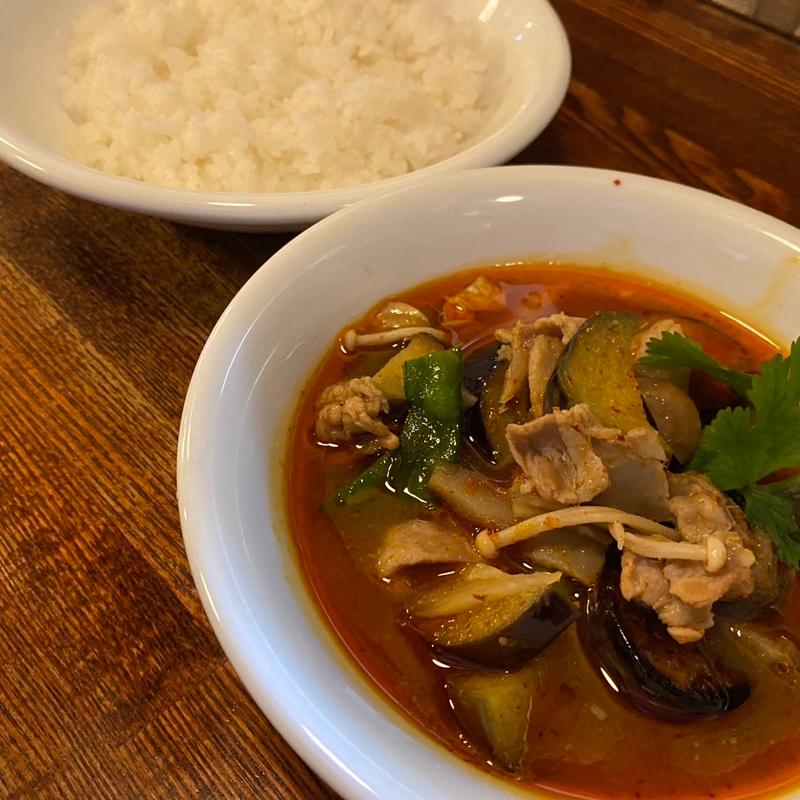 カントリーカレー(タイカリーピキヌー )