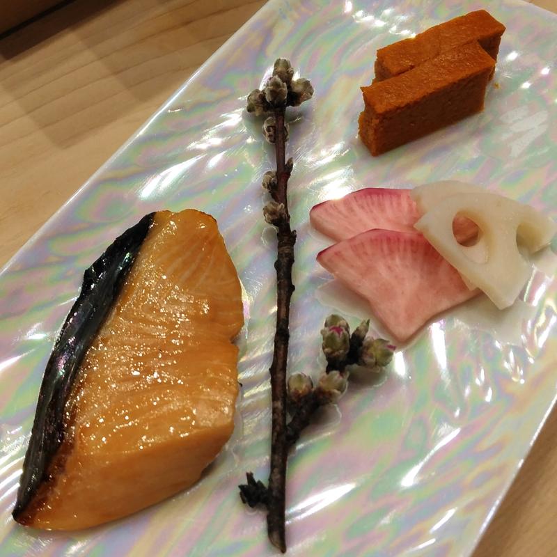 桜鱒の焼き物(鮨一也)