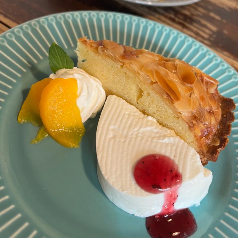 アーモンドタルト(Cafe&Restaurant TOYBOX(トイボックス))