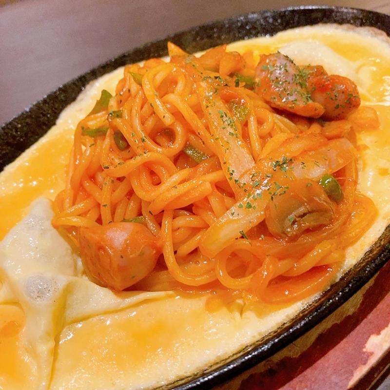 鉄板ナポリタン（パスタセット）(麻里布珈琲ROSTER紙屋町店)