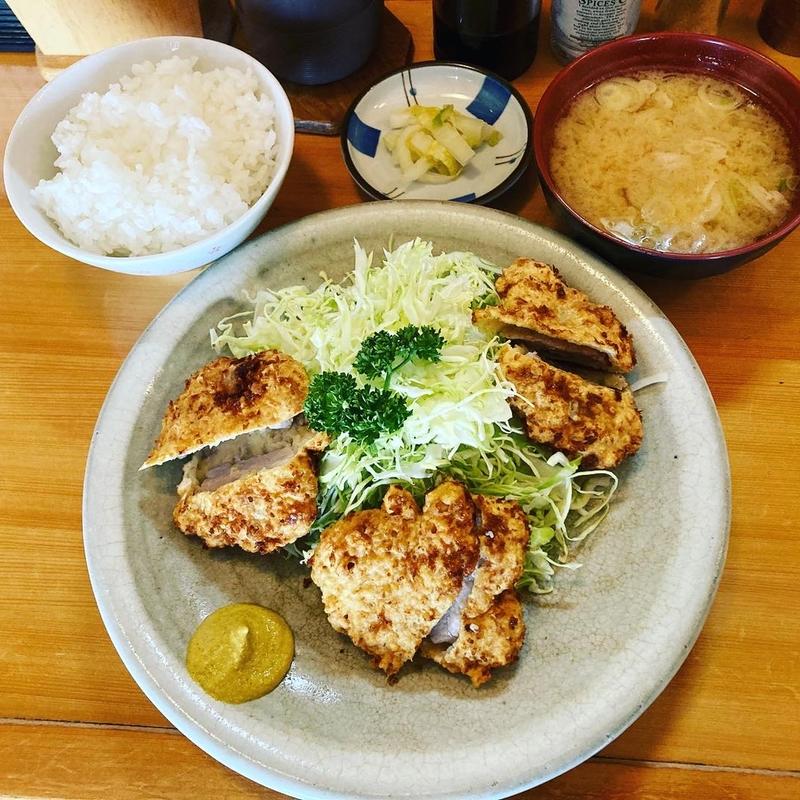 ヘレかつ定食(とんかつ専門店 かつよし)