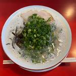 ラーメン（青ネギトッピング）(長浜ラーメン 松吉 )