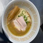 らぁ麺　醤油(鶏と鳴く)