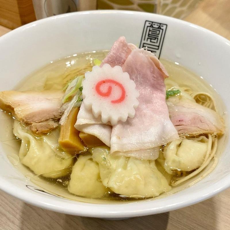 塩ワンタン麺(鶯屋)