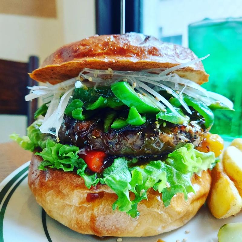 青椒バーガー(ザ マンチーズ バーガーワークス （THE MUNCHIES BURGER WORKS）)