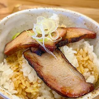 炭火焼き豚丼(麺道 ひとひら)