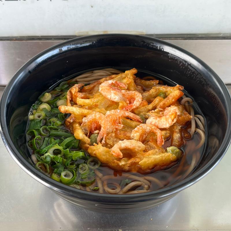 かき揚げそば(富陽軒 身延線ホームそば店)