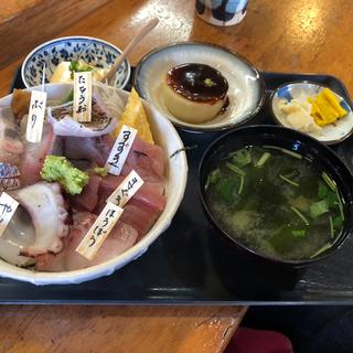 地魚海鮮丼(吾妻鮨 )