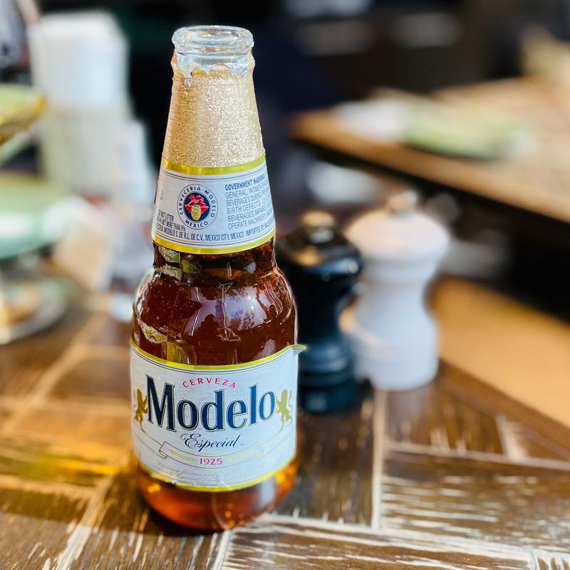 Modelo Especial(tavern on S)