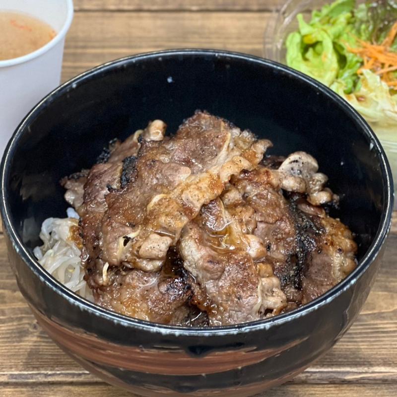 焼肉丼（肉増し）(味楽の焼肉丼)