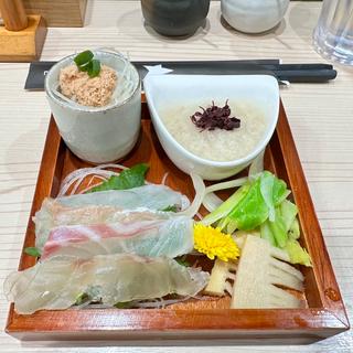 春の鯛潮別皿トッピング(ラーメン専科 竹末食堂)
