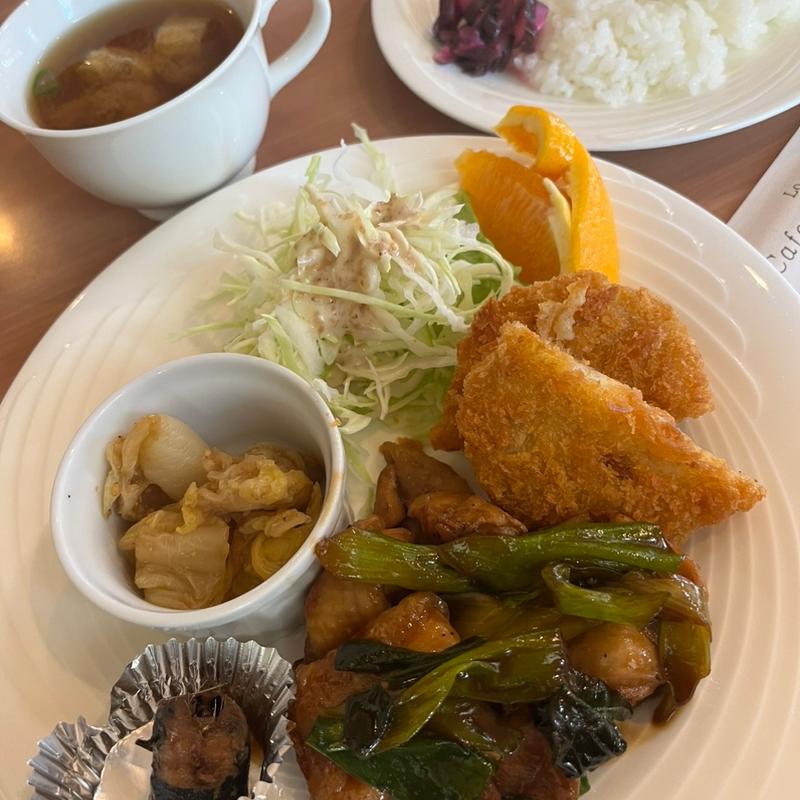 日替わりランチ(チキンソテーとコロッケ)(路花 )