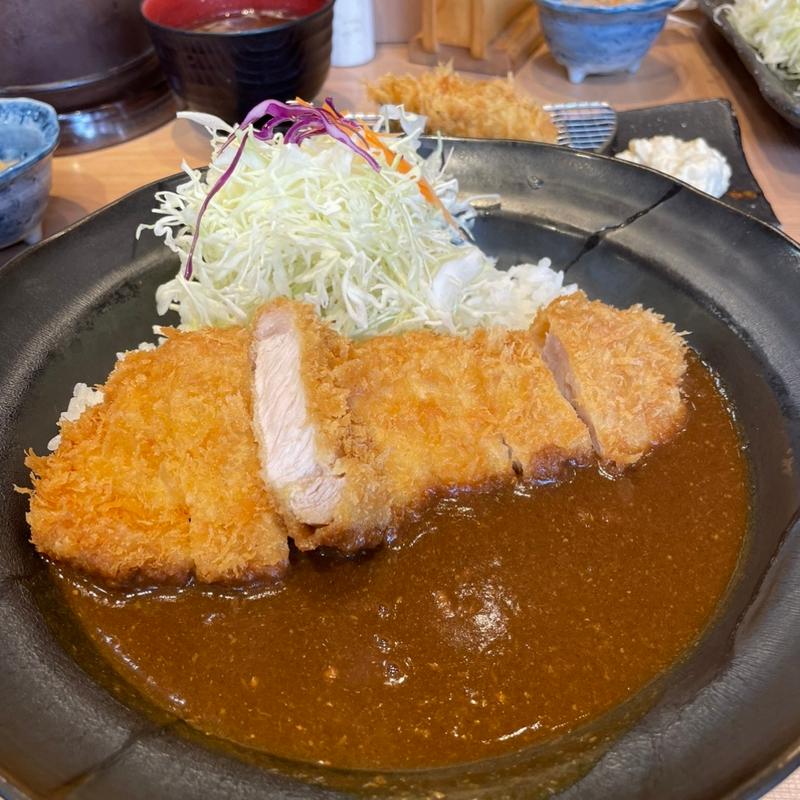 ロースカツカレー(とんかつ とお山)