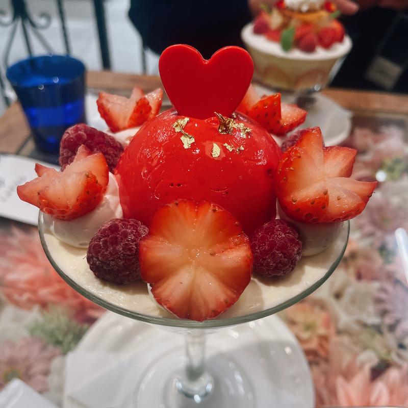 パルフェ・オ・ルージュ(パフェ&ジェラート ラルゴ)