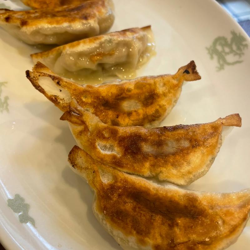 餃子(雁飯店 茨木本店)