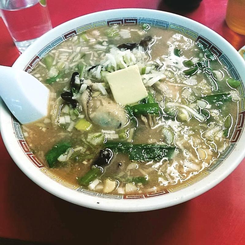 牡蠣味噌バターラーメン(やじ満)