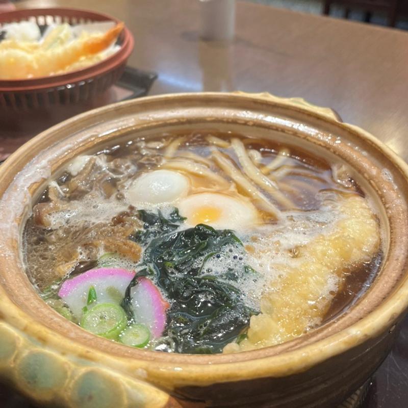 鍋焼きうどん(和食 甘味 かんざし)