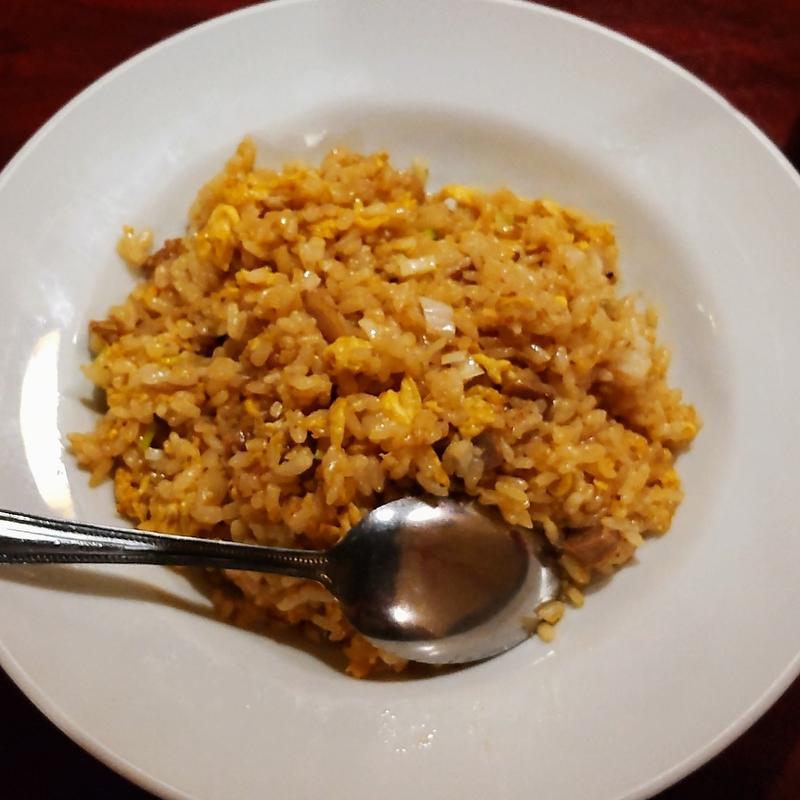 五目チャーハン(栄華飯店)