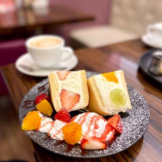 フルーツミックス(SPECIALITY COFFEE ＆ SWEETS CREAM KITCHEN ( クリームキッチン ))