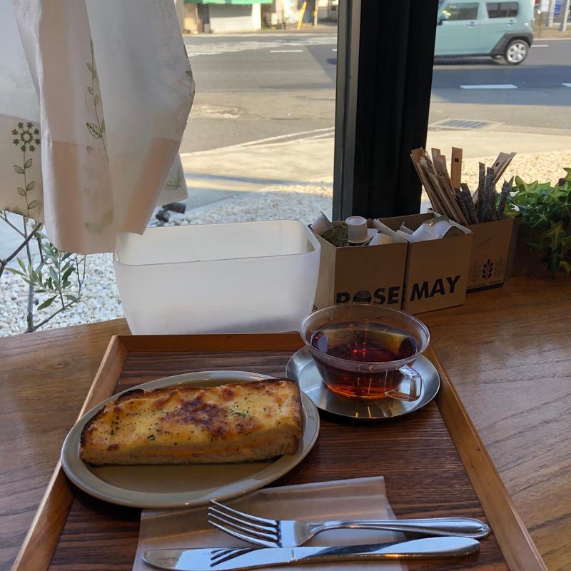 クロックムッシュとホットティー(生はちみつ食パン専門店ローズメイ宮原店)