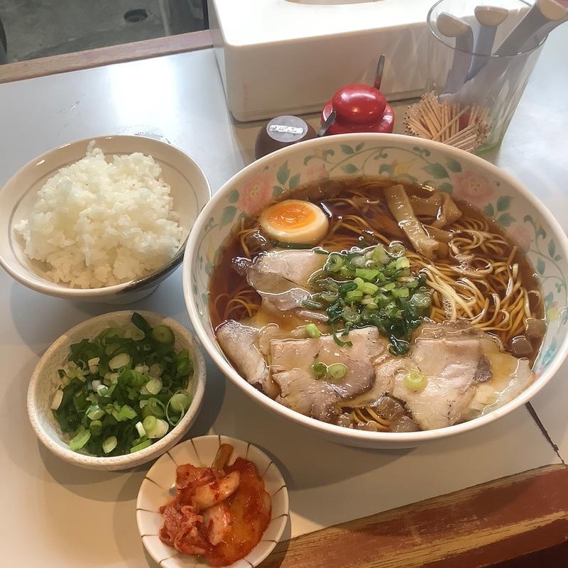 サービス定食A(麺大盛り100円)(ネギ50円)(尾道ラーメン 十六番 本店 )