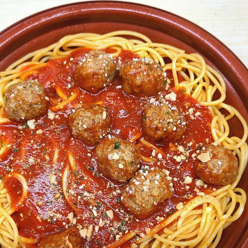 まんぷくガーリックトマトミートボール
(ローソン)