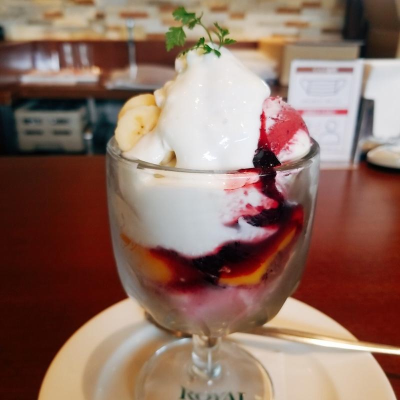 ヨーグルトジャーマニー(ロイヤルホスト幕張店)