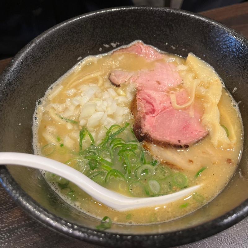 鶏白湯ラーメン（塩）(中も津屋 西本町店)