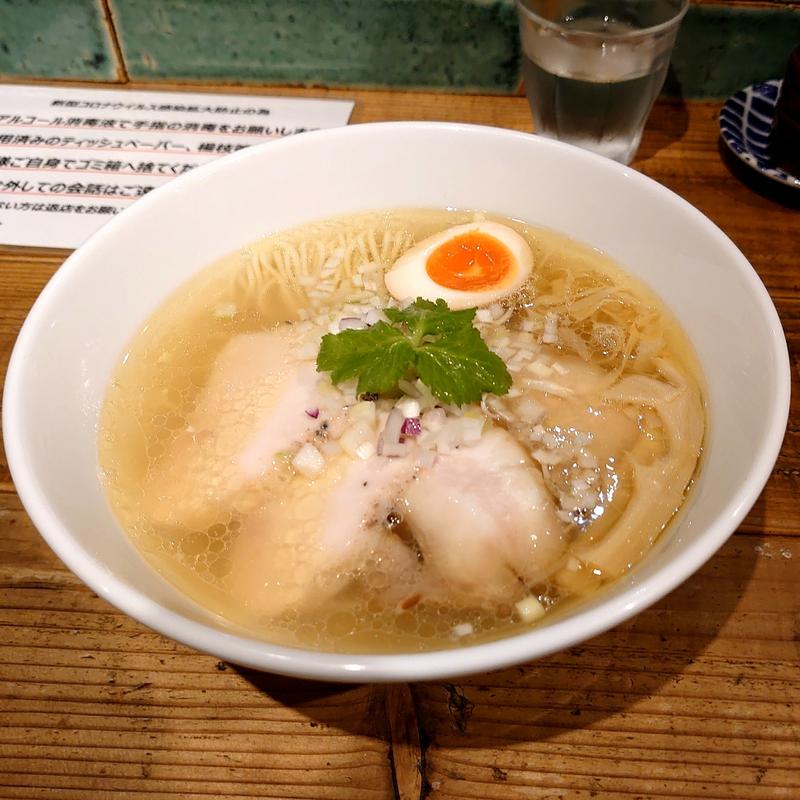 味玉入り塩ラーメン(ラーメンフリーバーズ)