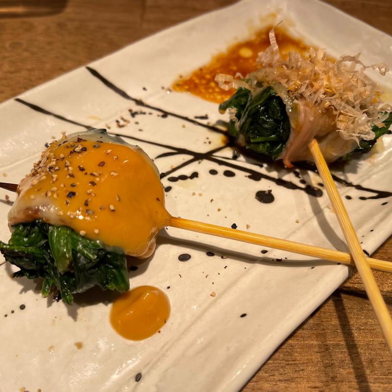 ほうれん草の肉巻き（バターポン酢・クリームシチュー風）(大黒　むつみ小路店)