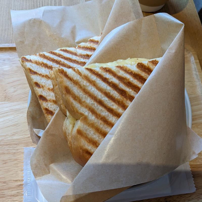クセになる蜂蜜チーズサンド(GET BETTER coffee&sandwich)
