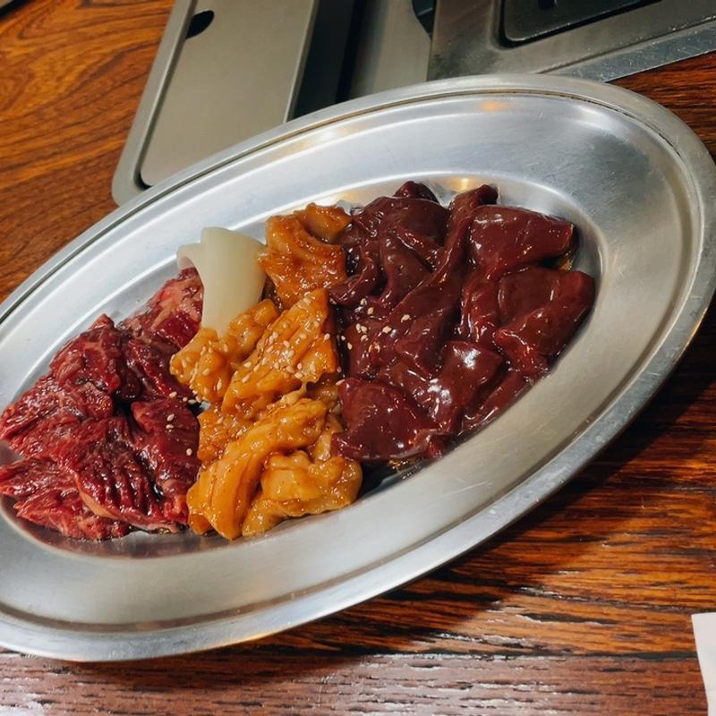 レバー　ミノ　上サガリ(焼肉苑 大門)