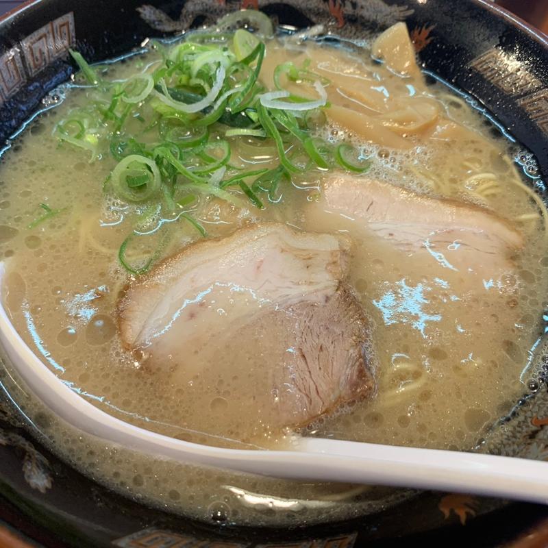 ラーメン(麺屋ラ賊 （らぞく）)