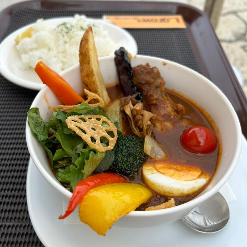 チキンと10種野菜のスパイススープカレー(レストラン L.grow+ 泉南店)