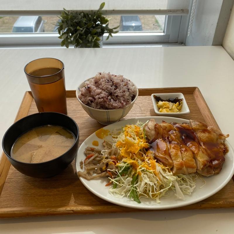 日替わり　チキンステーキ定食(舞洲食堂)