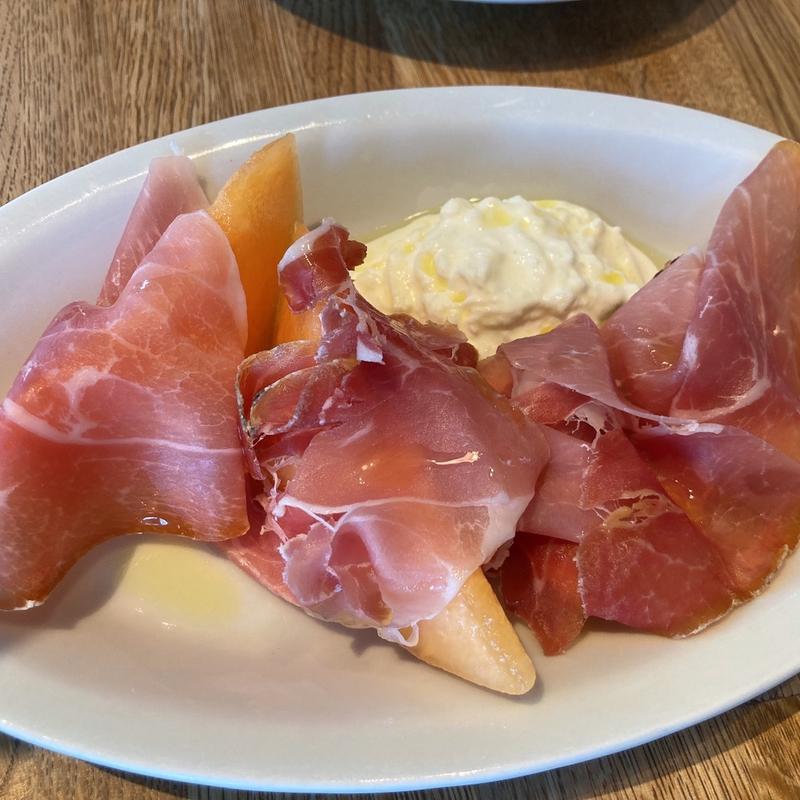 (GOOD CHEESE GOOD PIZZA)