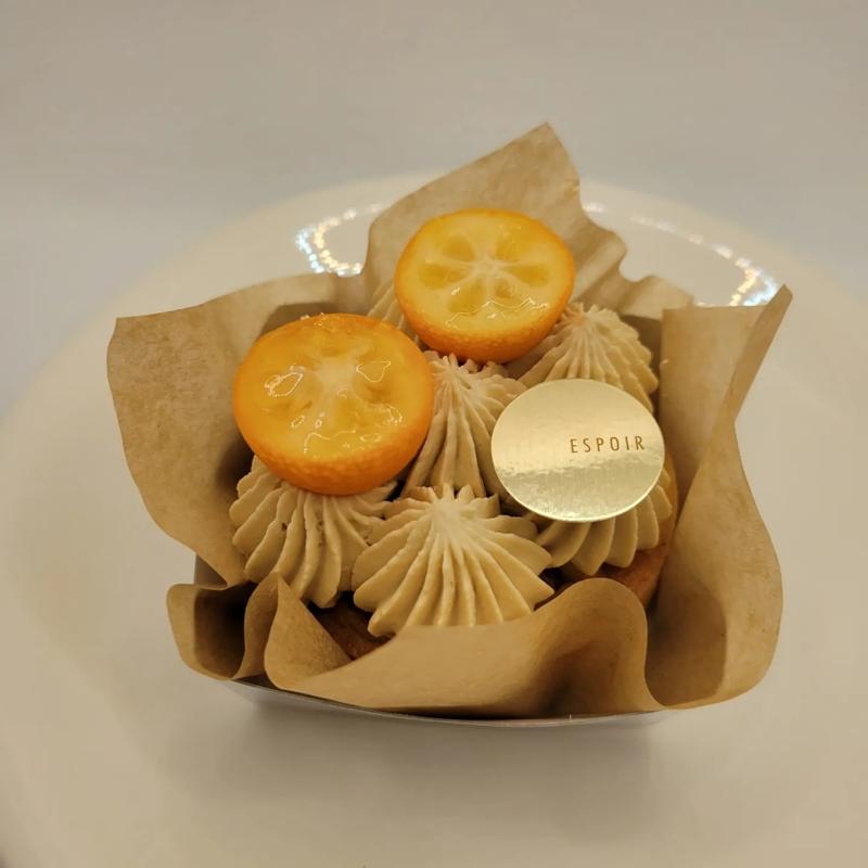 完熟きんかんとブロンドチョコレートのタルト(エスポワール)