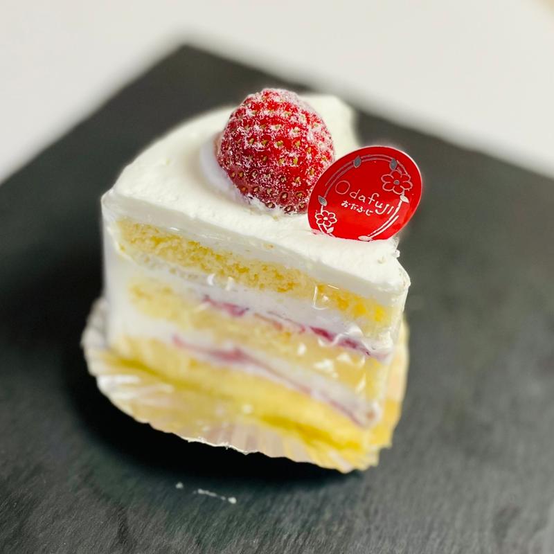 苺のショートケーキ(西洋菓子 おだふじ (大泉学園店))