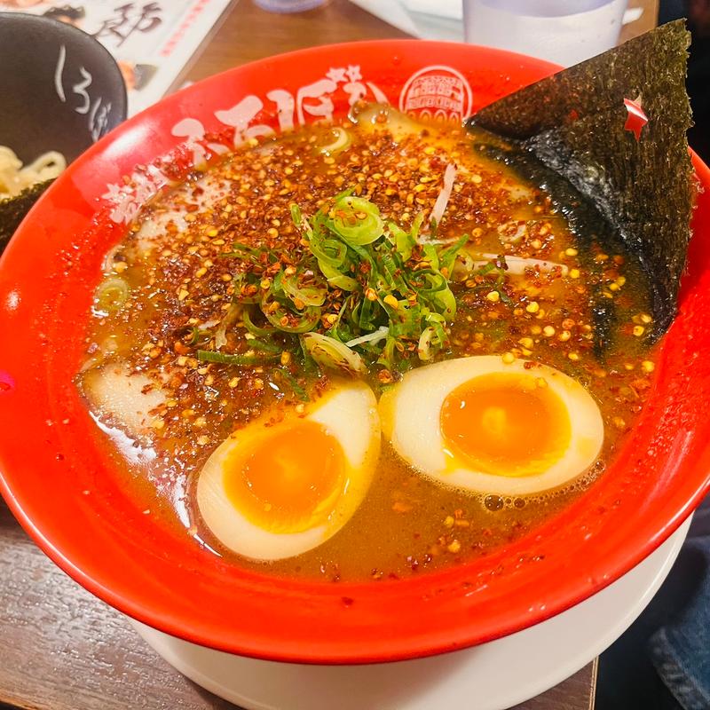 赤ぼしとんこつラーメン(麺や 白ぼし 甲子園口駅前本店)