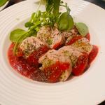 鶏ミンチと彩り野菜のテリーヌ〜ガーリックトマトソース〜