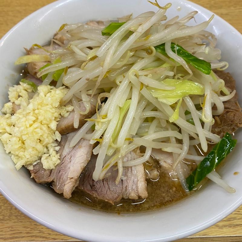 小豚W(ラーメン二郎 環七新代田店 （らーめんじろう）)