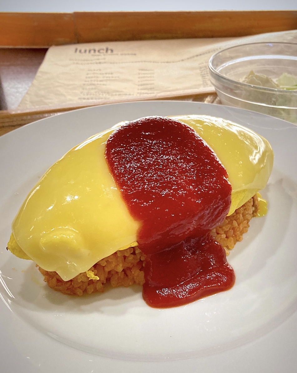 オムライス出品 新メニュー‼️👏 二郎系オムライス 1380円(税込) クセになる味で