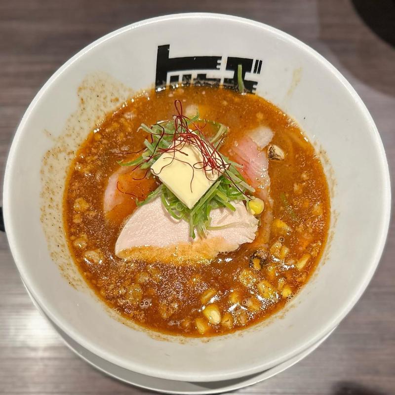 旨辛バター肉味噌らぁめん(らぁめん トリカヂ イッパイ )