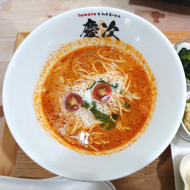 濃厚海老ヌードル(Tomato&みそヌードル慶次)