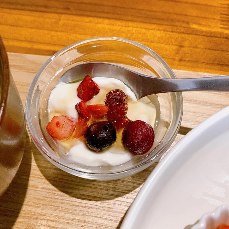 フルーツヨーグルト（ランチセット）(ua +（ウーアプラス）)