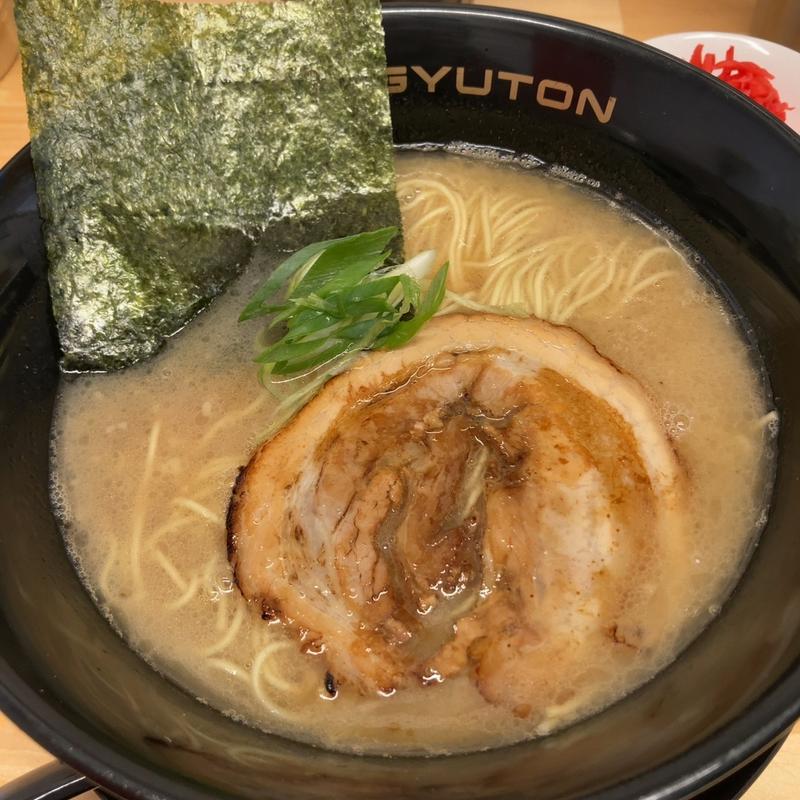 ラーメン(GYUTON)
