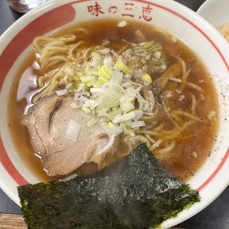 ラーメン(中華料理 味の三恵)