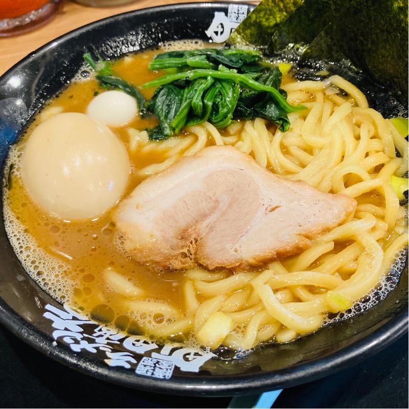 味玉ラーメン(町田商店 本店 （まちだしょうてん）)